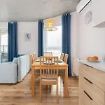 Lux Family Nadmorskie Tarasy By Renters Daire Gdynia